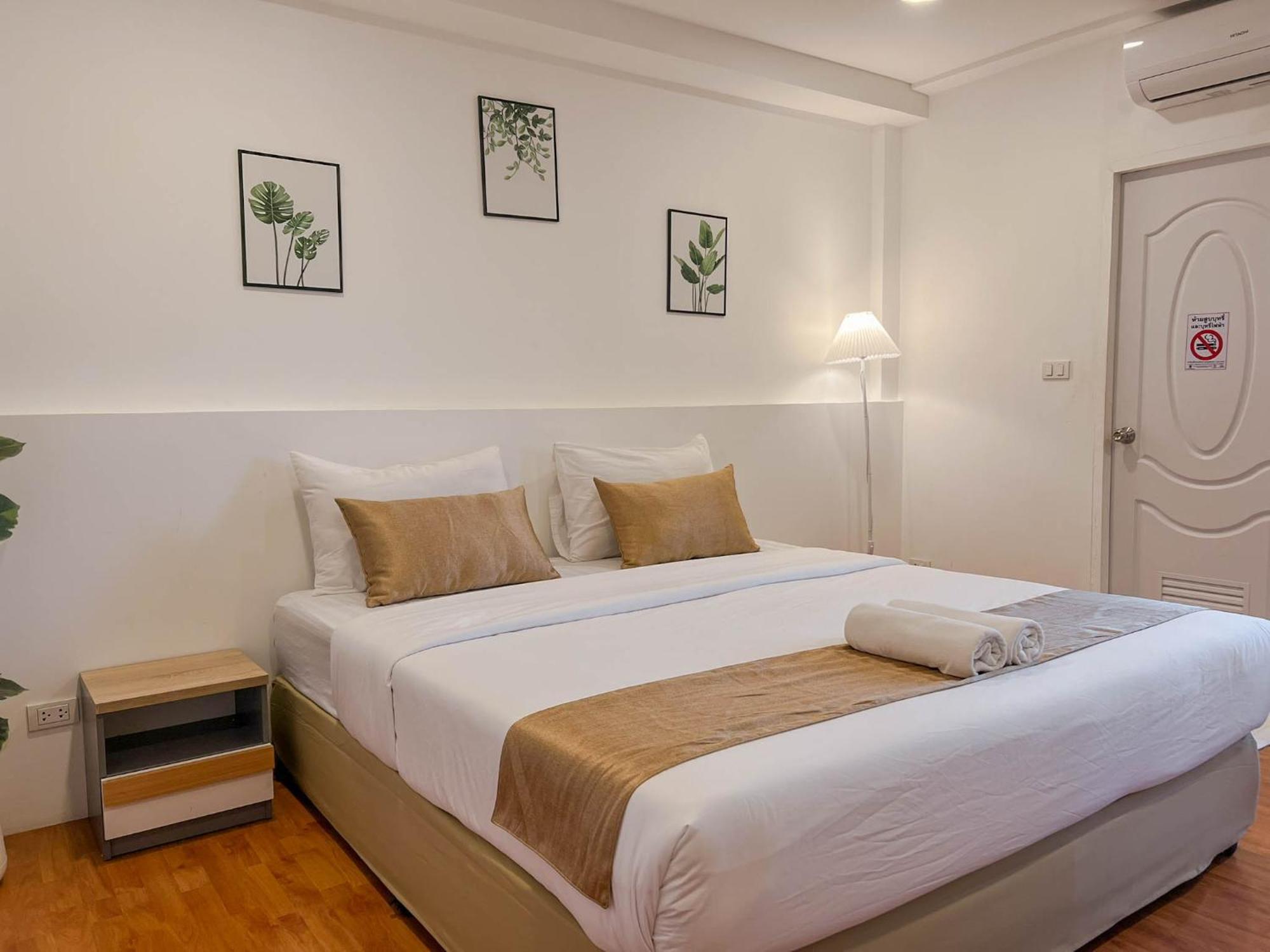 Inspire House Hotel Чіангмай Екстер'єр фото