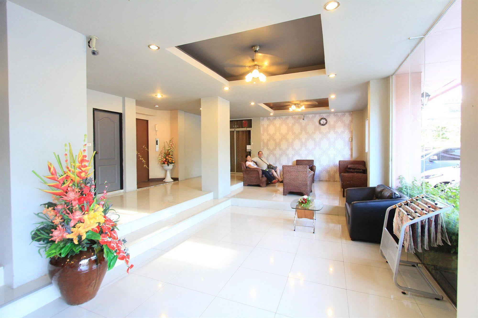 Inspire House Hotel Чіангмай Екстер'єр фото
